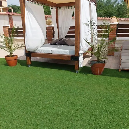 Nicoletta Villa
